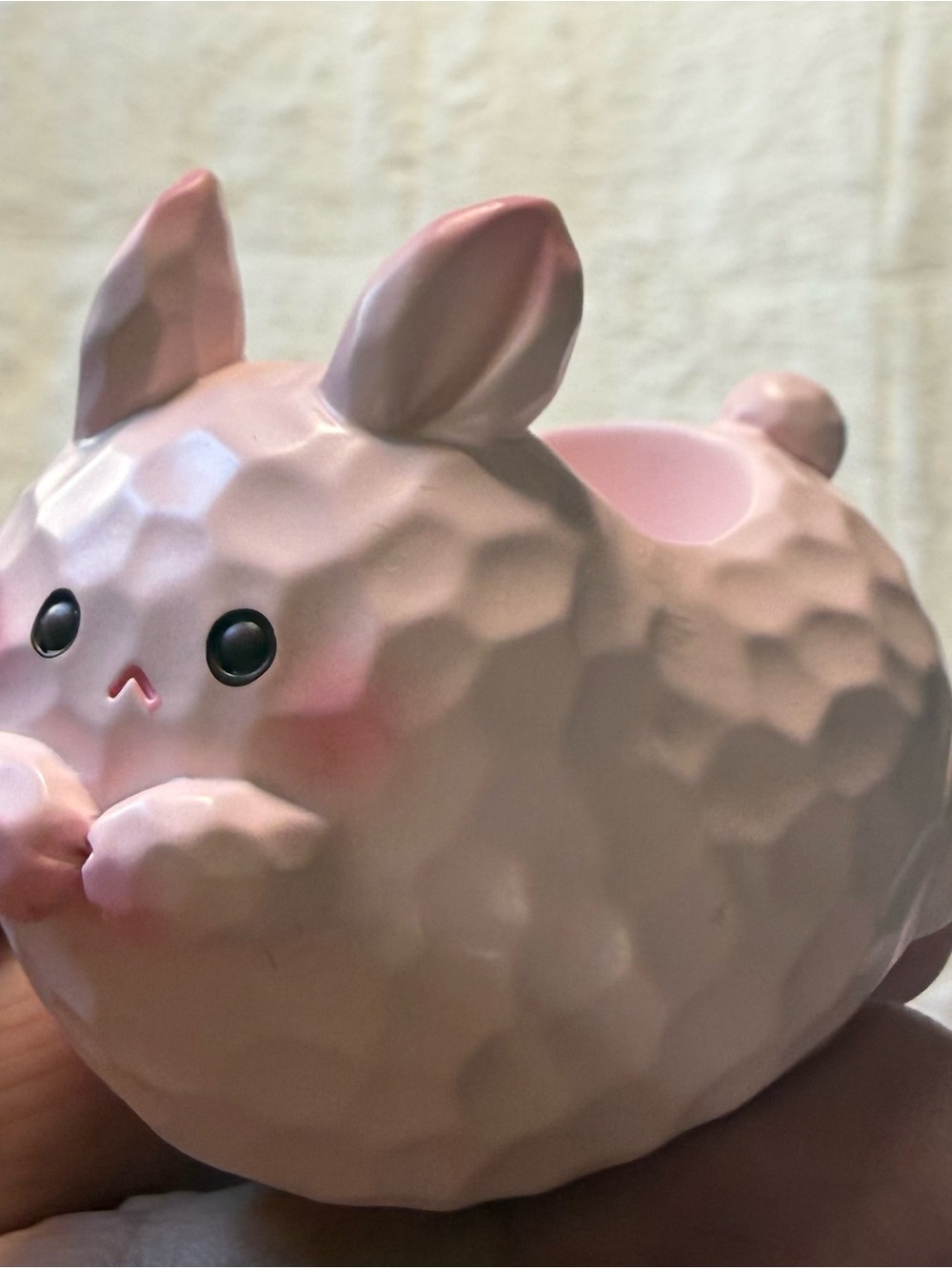 New Baby Three Pink Bunny Stone/Trinket Holder w/ Purple Fluorite